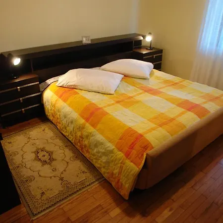 Benito Apartment