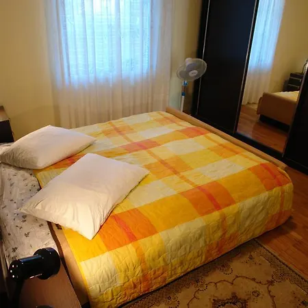 Benito * Pjescana Uvala